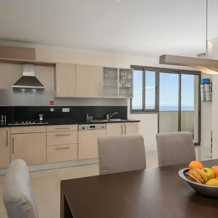 Victory View By An Island Apartment *