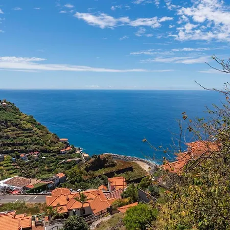 Apartment Victory View By An Island *