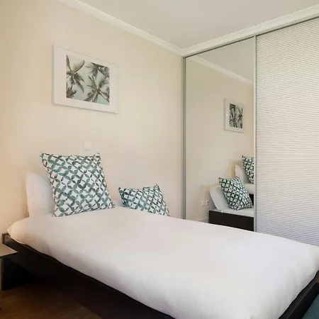 Apartment Victory View By An Island Calheta (Madeira)