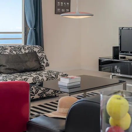 Apartment Victory View By An Island *